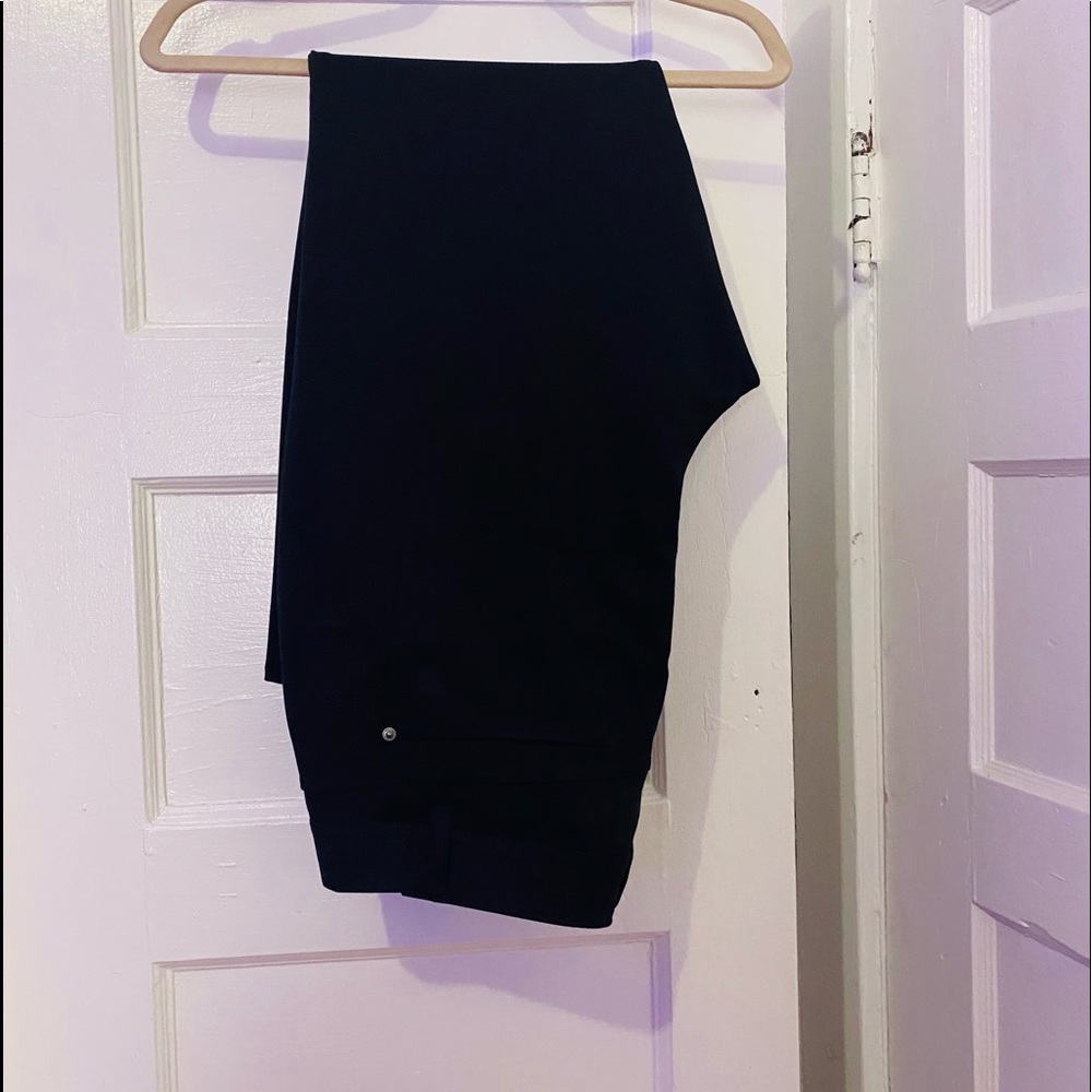 Black Vera Wang casual pants. XXL.